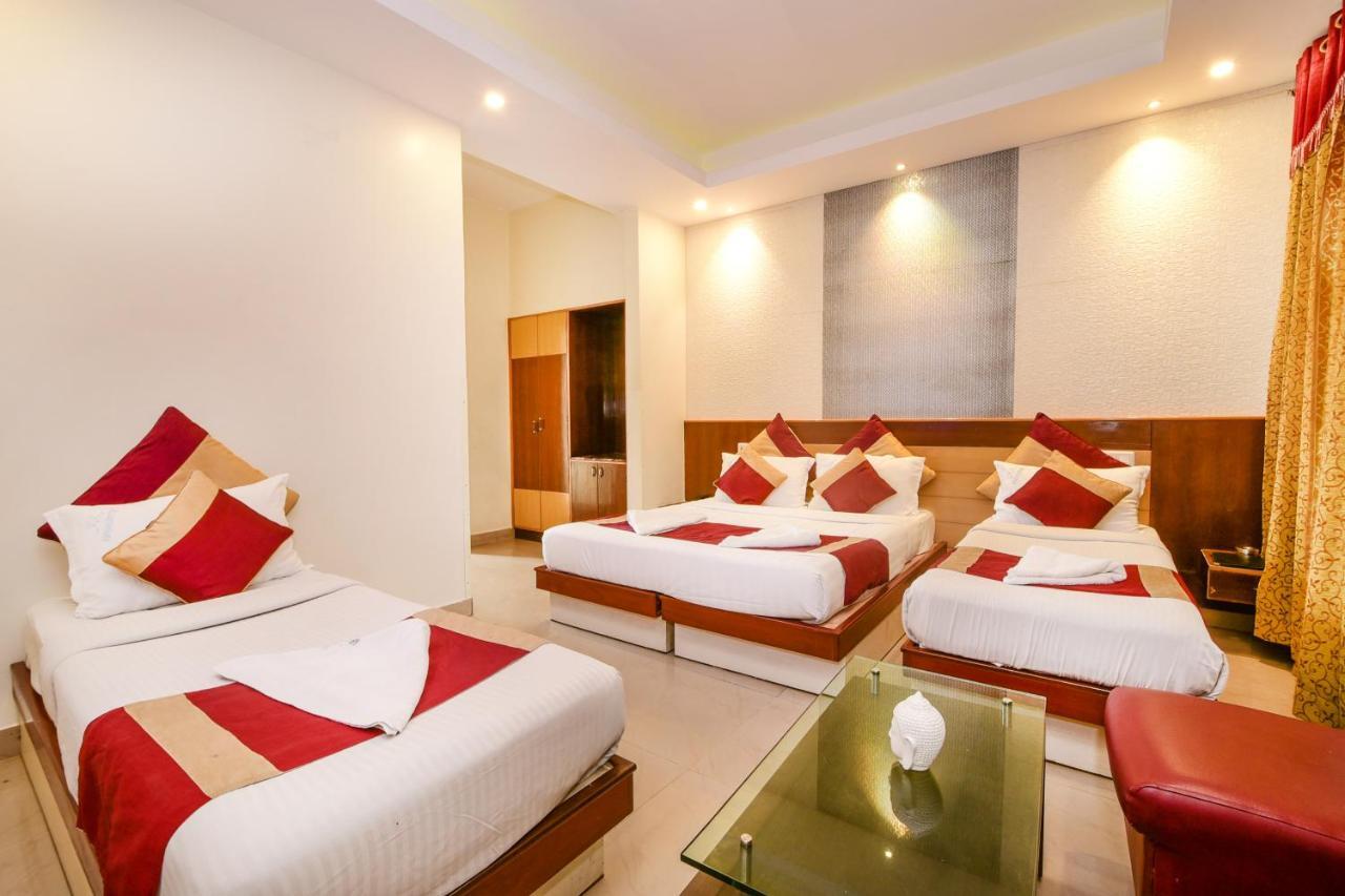 Hotel Aishwarya Residency à Mysore Extérieur photo